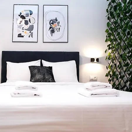 Stylish * 塞萨洛尼基