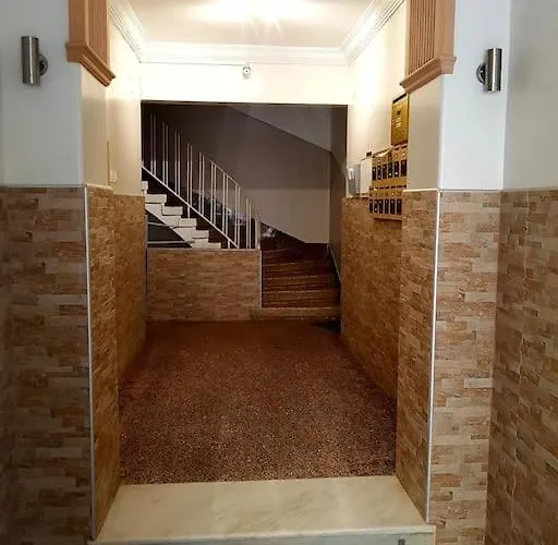 Stylish Salonic